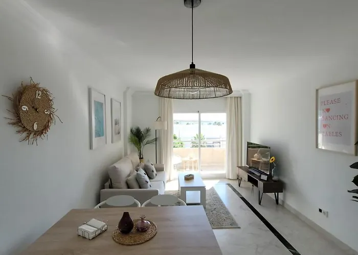 Marina Banus With Amazing Views *